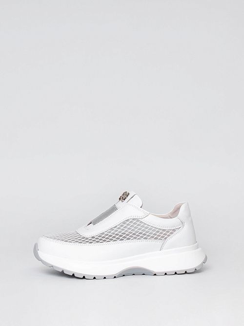 UXH-51331-1B-SU Полуботинки женские белый Madella 