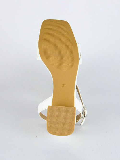 937007/08-01 Босоножки женские BETSY 