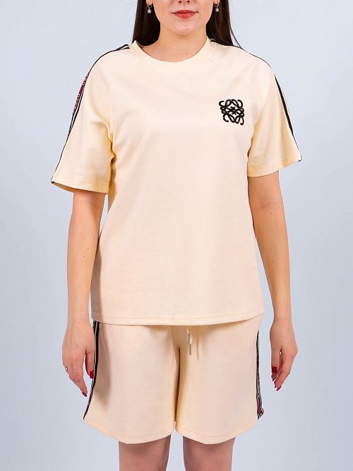 X059 Костюм женский молочный 365 