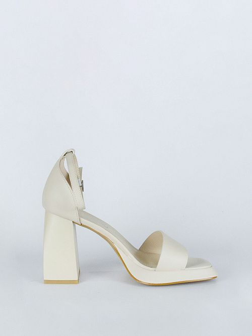 937101/04-06 Босоножки женские BETSY 