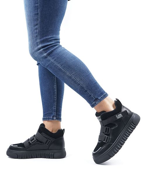 LCW23-BWLM3-007A Ботинки женские Covani 