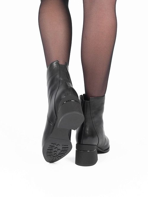 V62-N159-P935ZM Ботинки женские натуральная кожа черный 365 