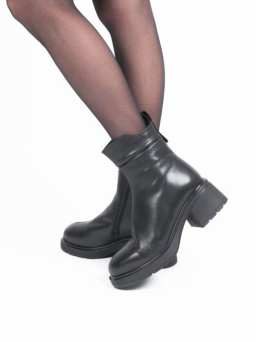 JA292-K590-P1213M Ботинки женские натуральная кожа черный 365 