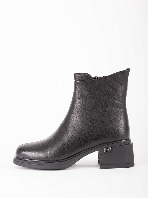 JA246-H1501-1ZM Ботинки женские натуральная кожа черный 365 