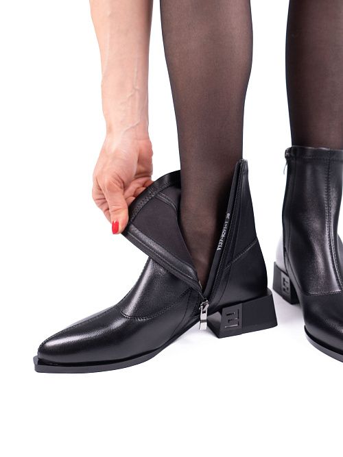 V137-N291-1 Ботинки женские натуральная кожа черный 365 