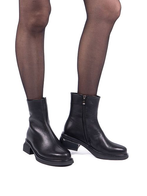 JA210-M445-P1315 Ботинки женские натуральная кожа черный 365 