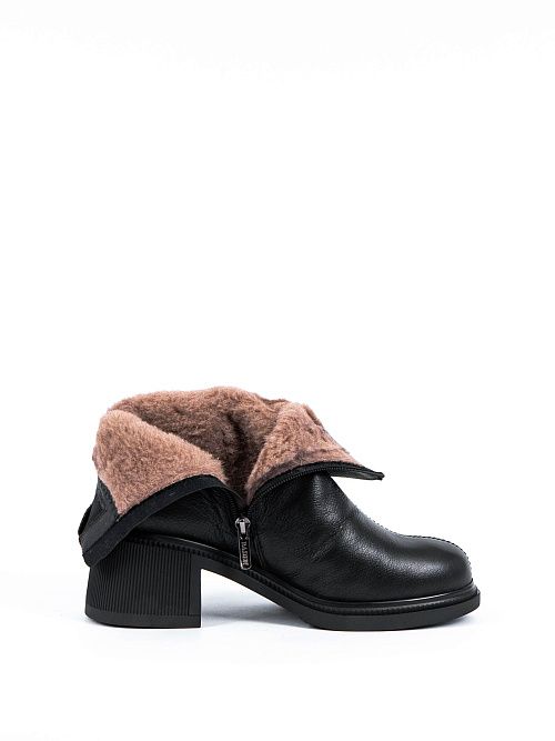 MV1108-012 Ботинки женские черный Baden 