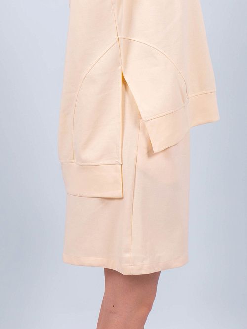 X056 Костюм женский молочный 365 