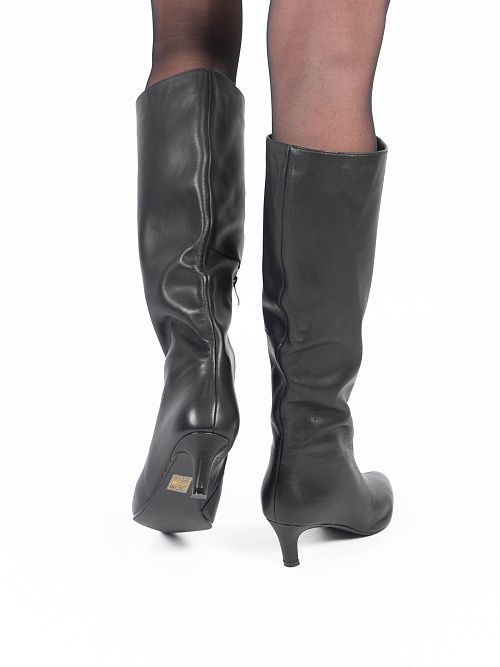 NE092F-Q811-P8008 Сапоги женские натуральная кожа черный 365 