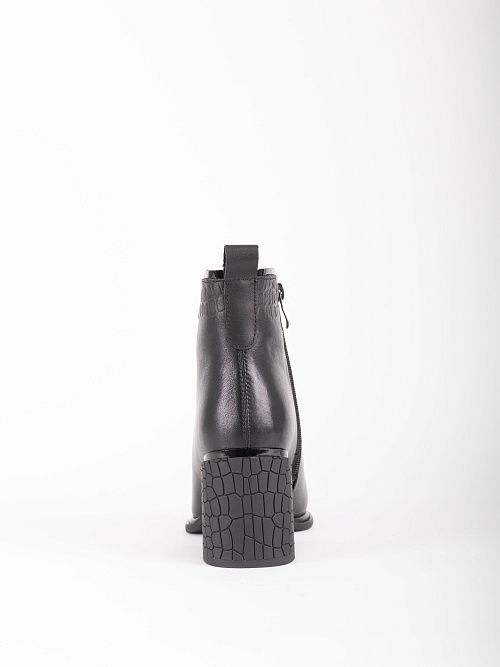 V128-N279-4M Ботинки женские натуральная кожа черный 365 