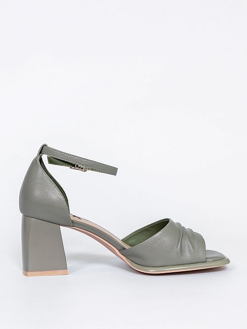 702686-5 Босоножки женские Tofa 