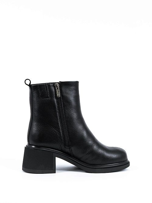 MV1108-012 Ботинки женские черный Baden 