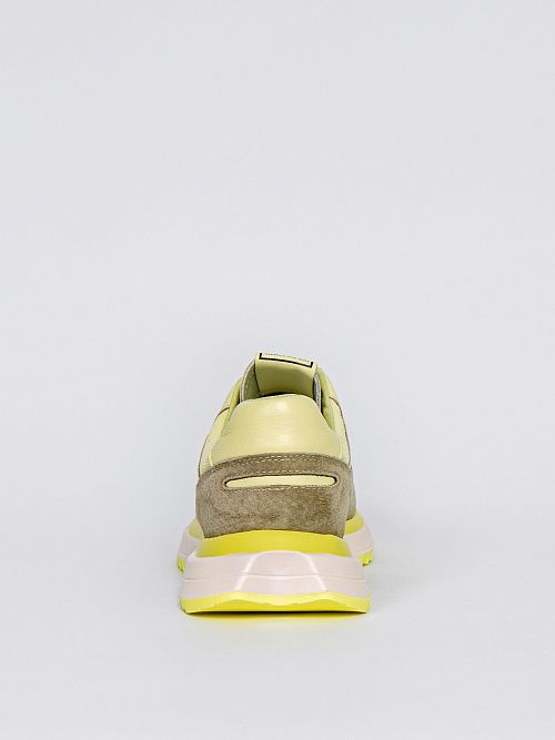 700970-8 Кроссовки женские Tofa 