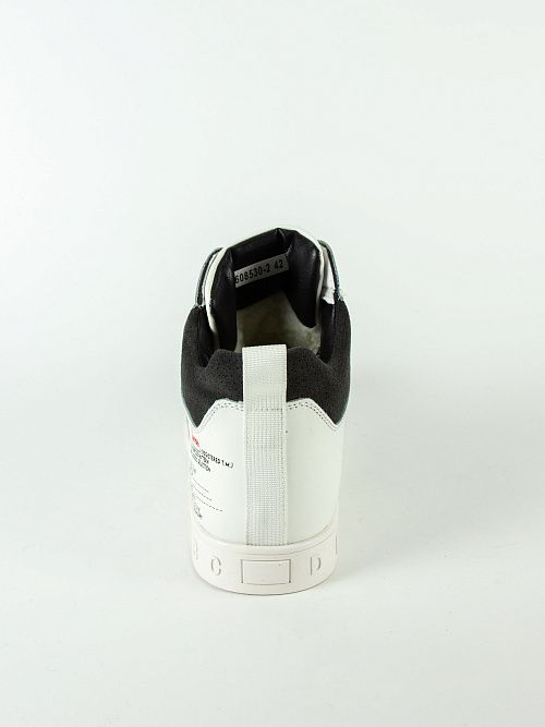 608530-2 Сникеры мужские Torsion Field 