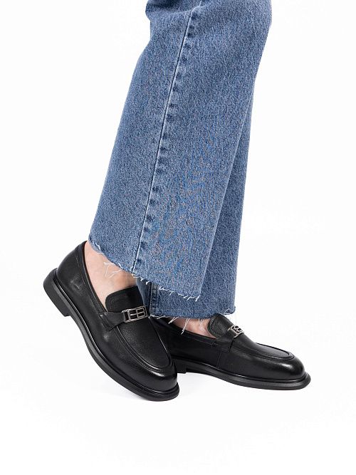 AS323-M222-17 Туфли женские натуральная кожа черный 365 