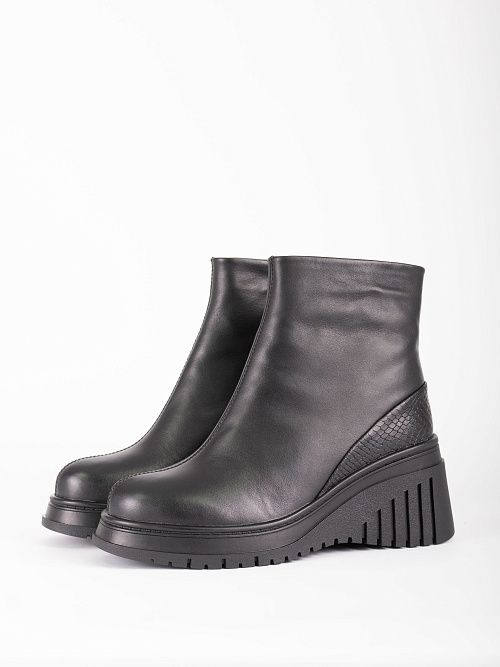 XUS-52487-4A-KW Ботинки женские натуральная кожа черный Madella 