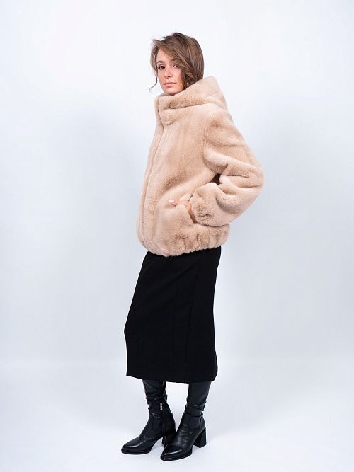 25-ELSX-009-1 Полушубок женский бежевый Sempati 