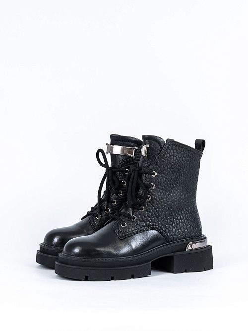 VE042ZM-N276-1 Ботинки женские черный 365 