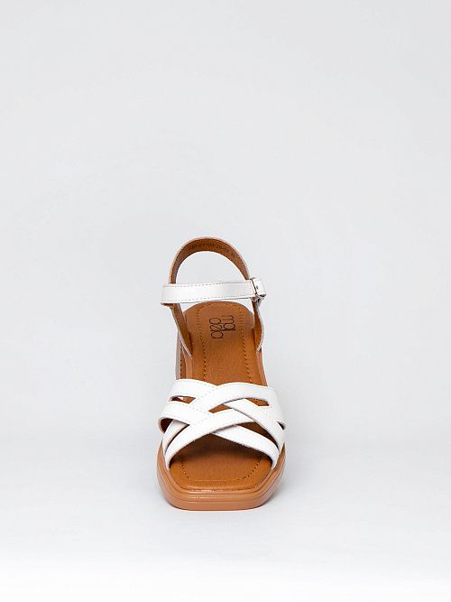 UXH-51100-2B-SP Босоножки женские белый Madella 