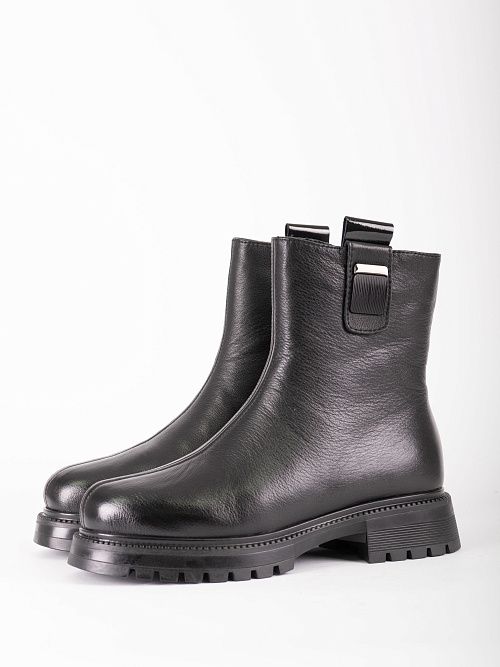 VE086-H748-17ZM Ботинки женские натуральная кожа черный 365 